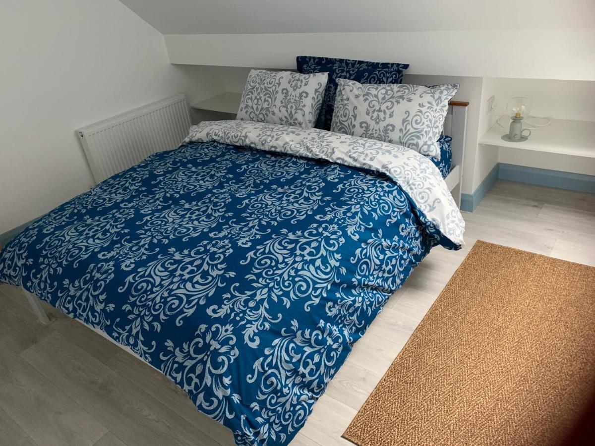 Blue Pearl Apartment Downings Bagian luar foto